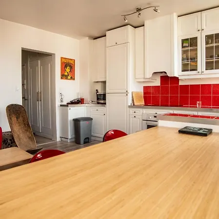 Beautiful Near Buttes Chaumont Apartment Paris